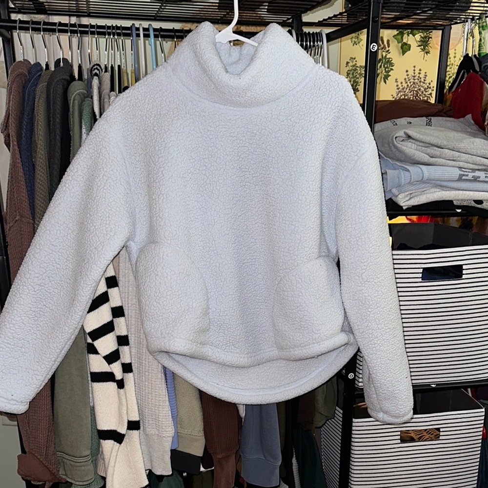 All in Motion White and Blue Cowl Turtleneck Sweater